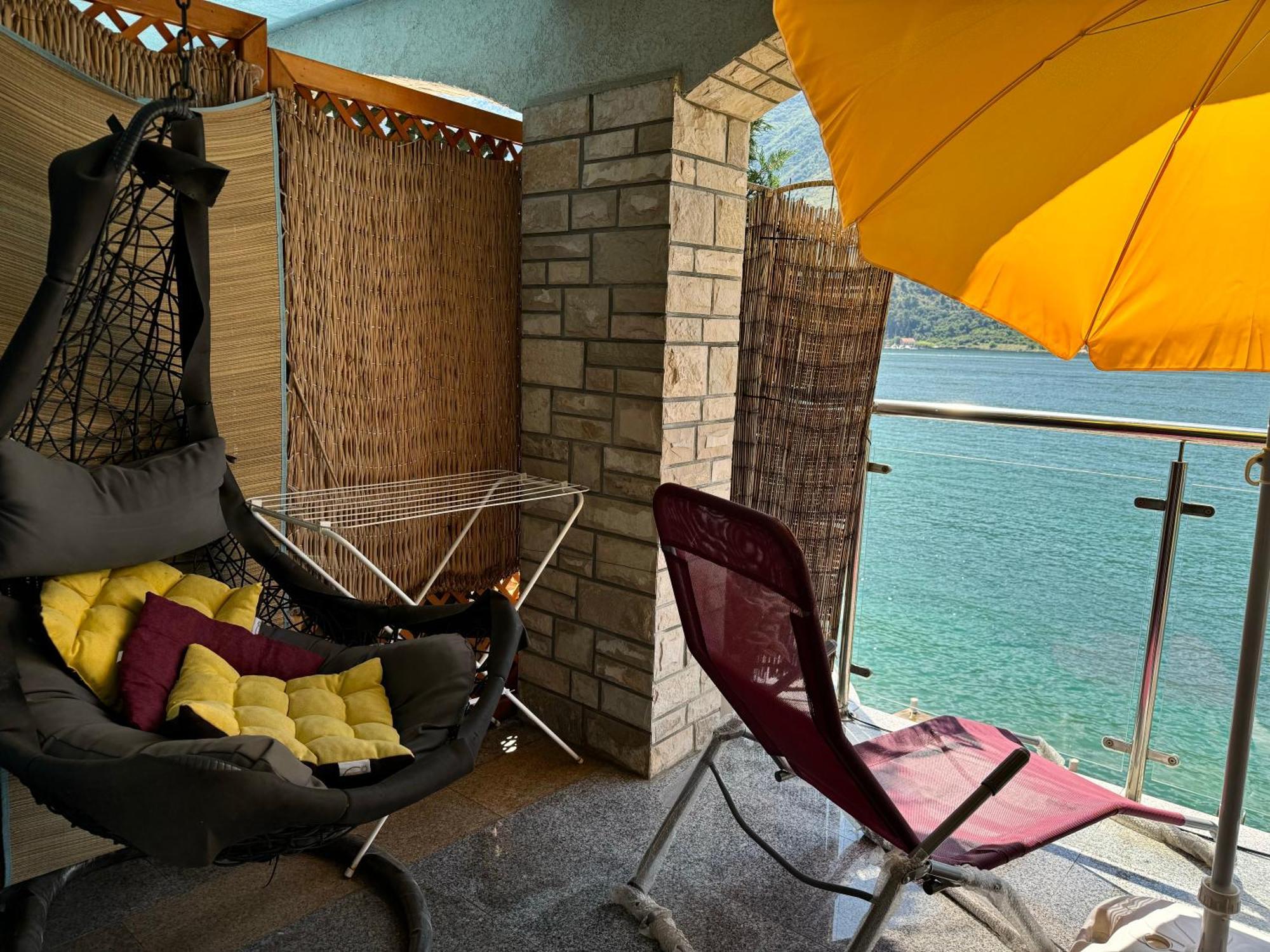 Aparthotel Maxim Котор Экстерьер фото