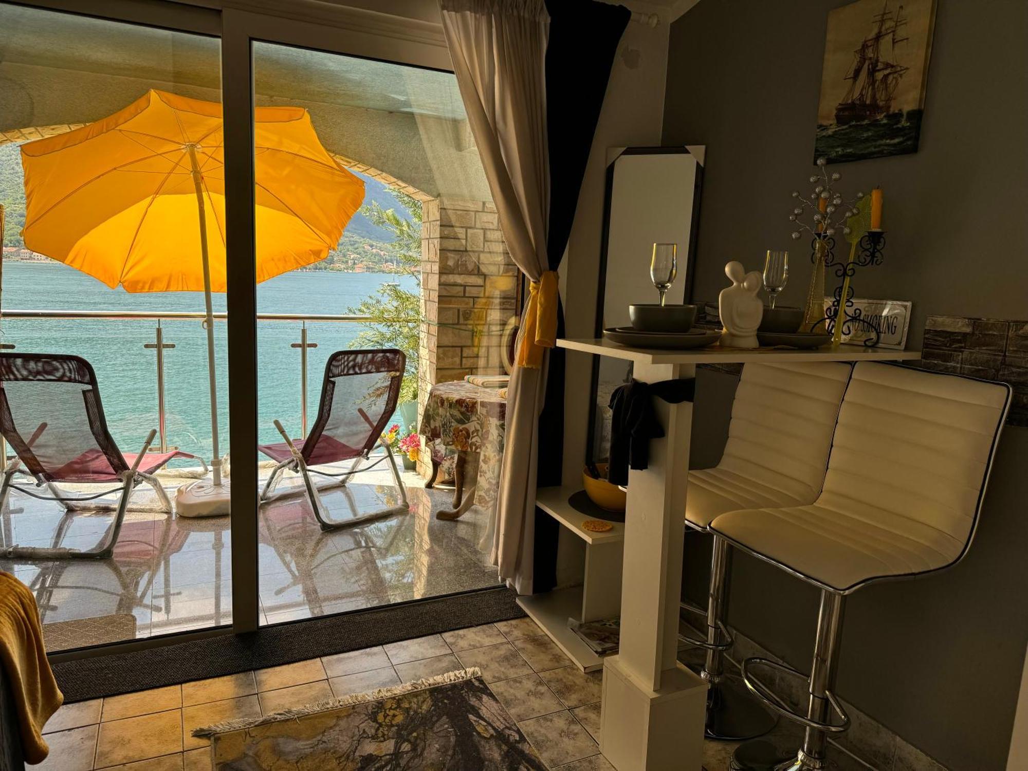 Aparthotel Maxim Котор Экстерьер фото