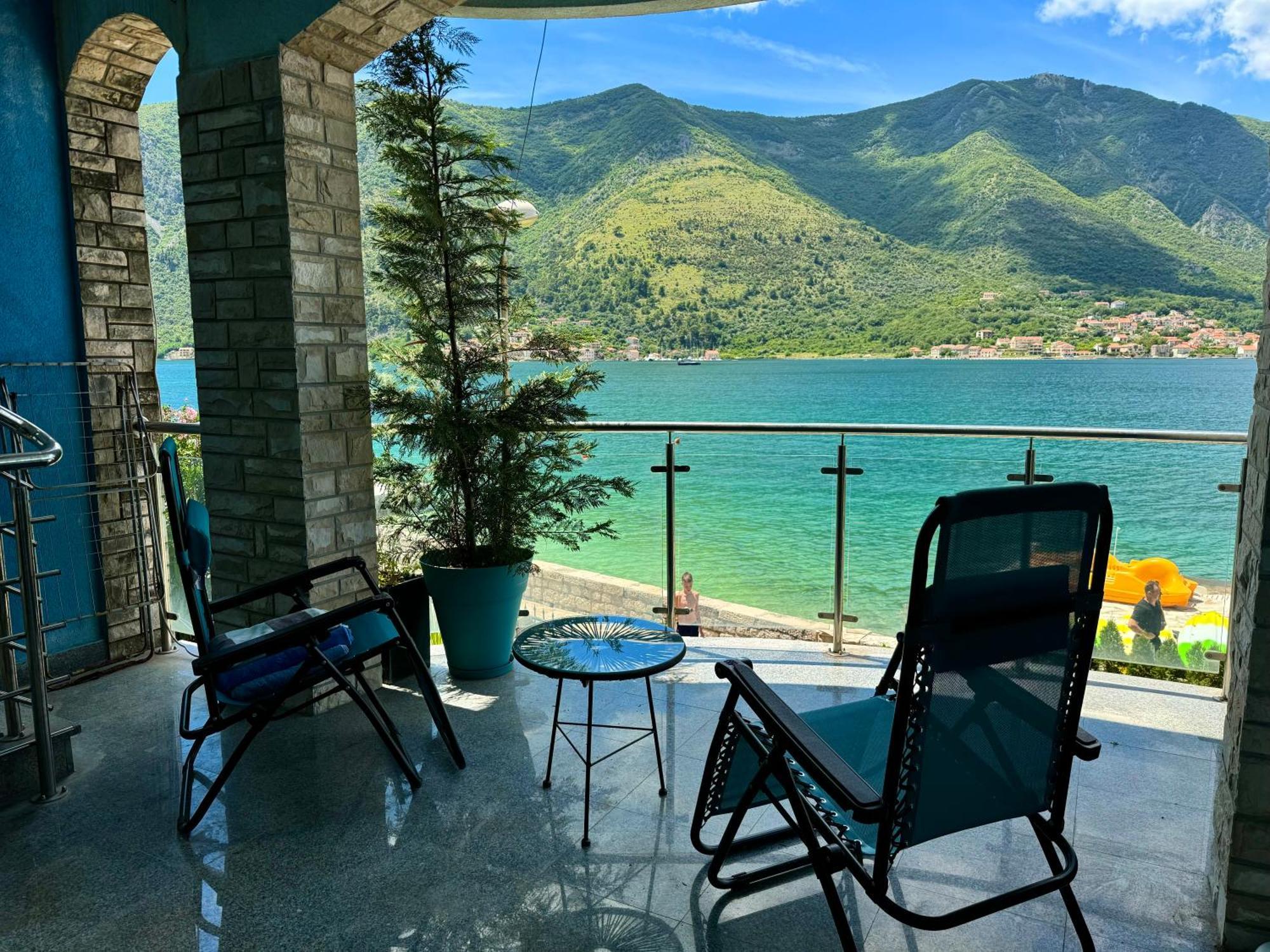 Aparthotel Maxim Котор Экстерьер фото