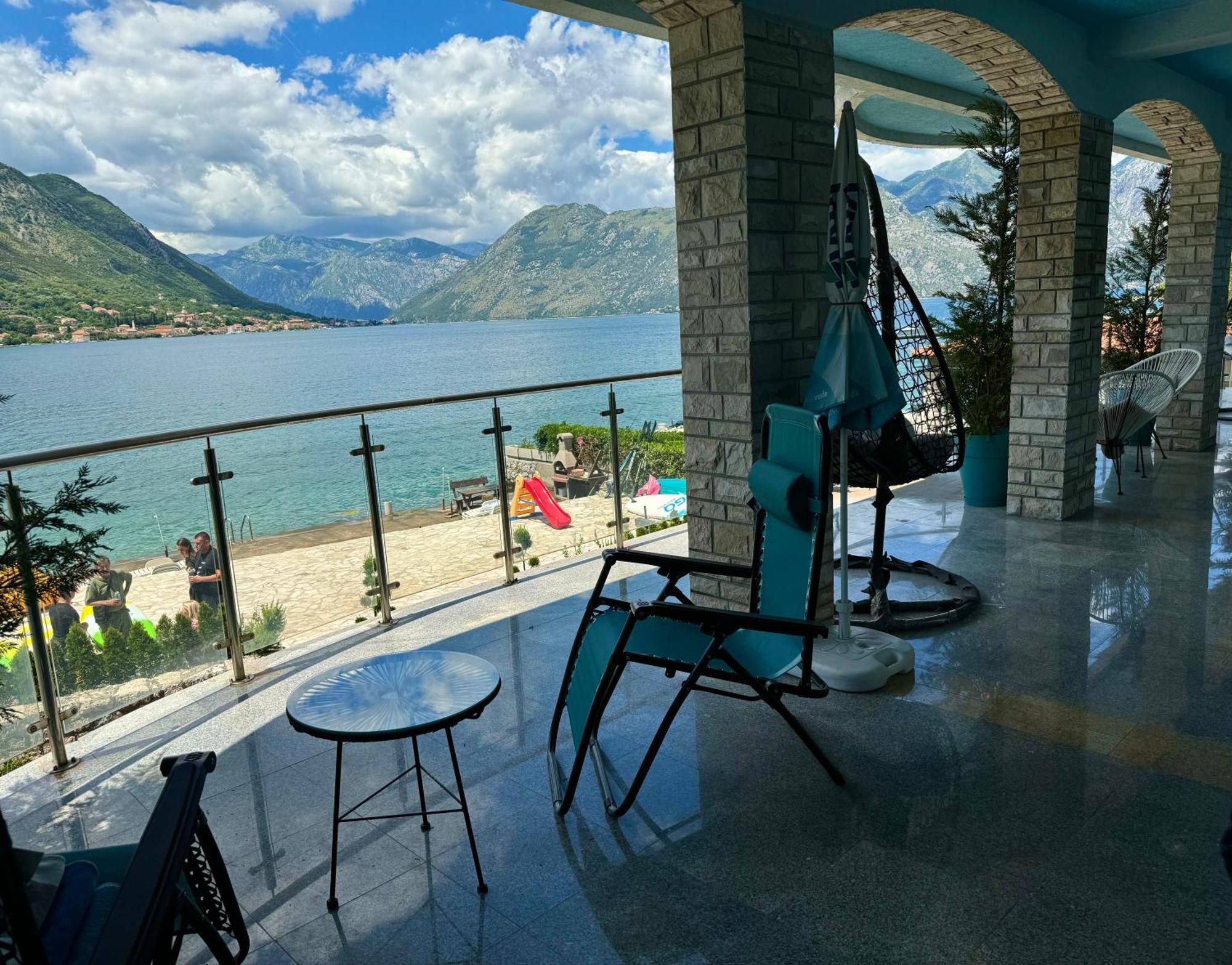 Aparthotel Maxim Котор Экстерьер фото